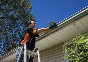 how to clean your gutters