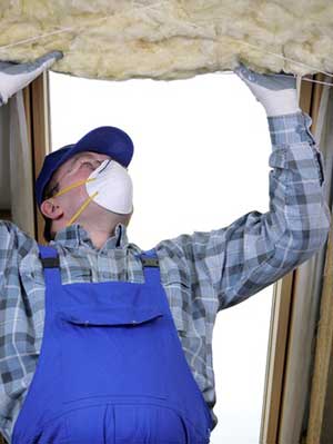 Springfield, VA insulation contractors installing attic insulation