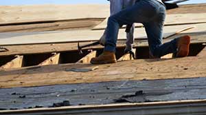 roofing contractor performing Northern Virginia roof repair