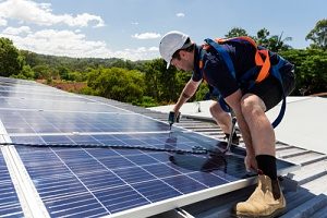 solar roofs as a top roofing trends of 2019